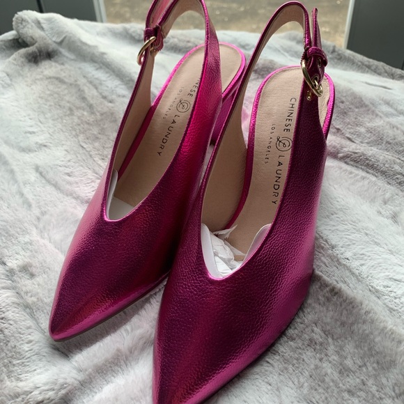 Chinese Laundry Obvi Bomba Metallic Pump - Picture 2 of 5